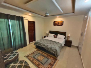Luxurious & Peaceful 2 bedroom Apt, Wifi + 55 Ich LED